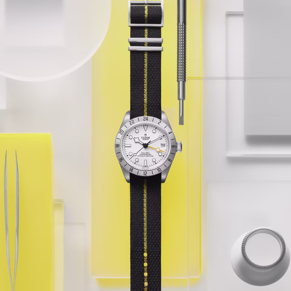 Tudor Black Bay Pro — sfeerbeeld