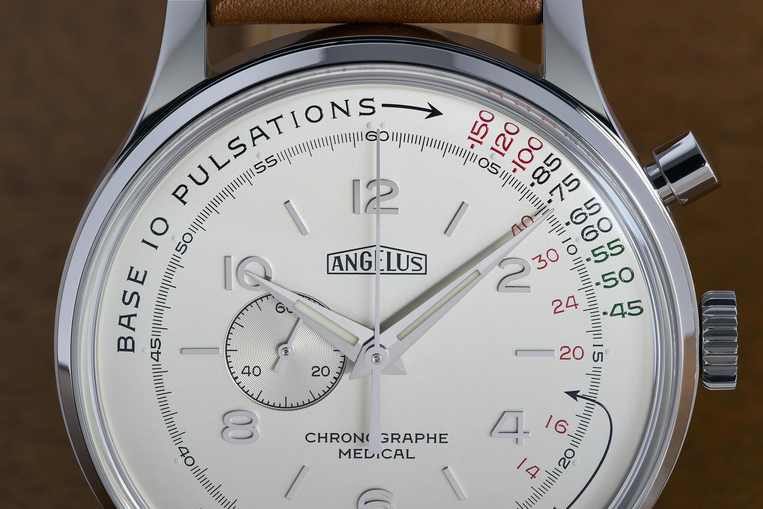 Angelus Chronographe Médical X Massena Lab (Limited Edition) — sfeerbeeld