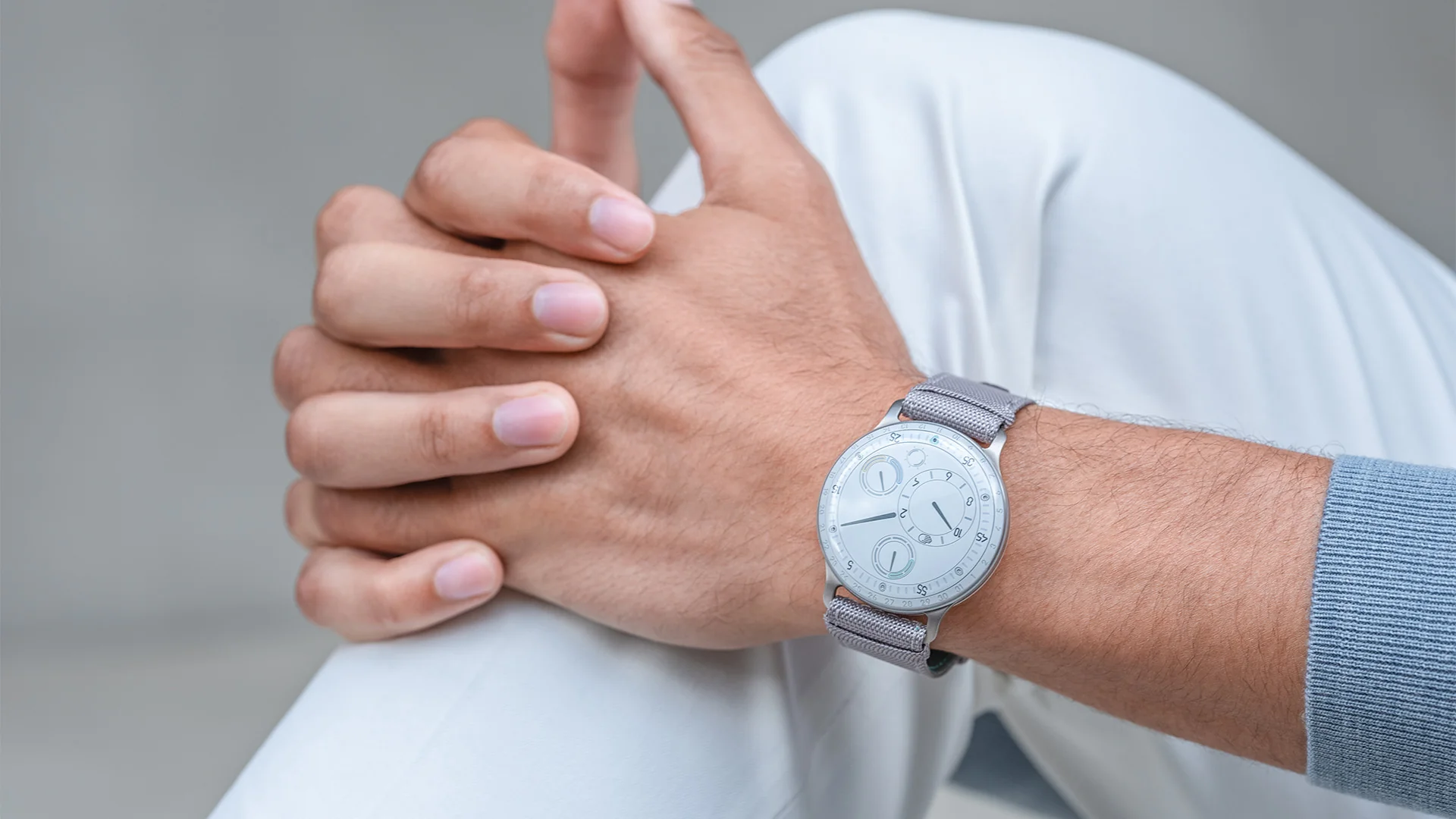 Ressence Type 3 White — sfeerbeeld