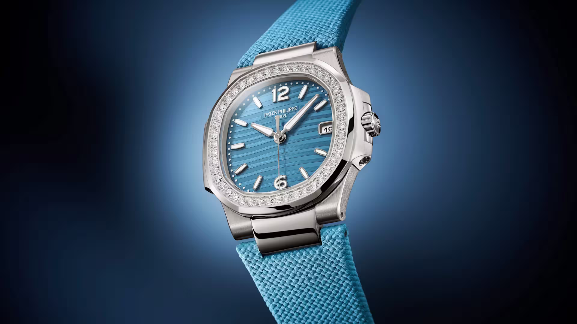 Patek Philippe Date. Central Seconds. — sfeerbeeld