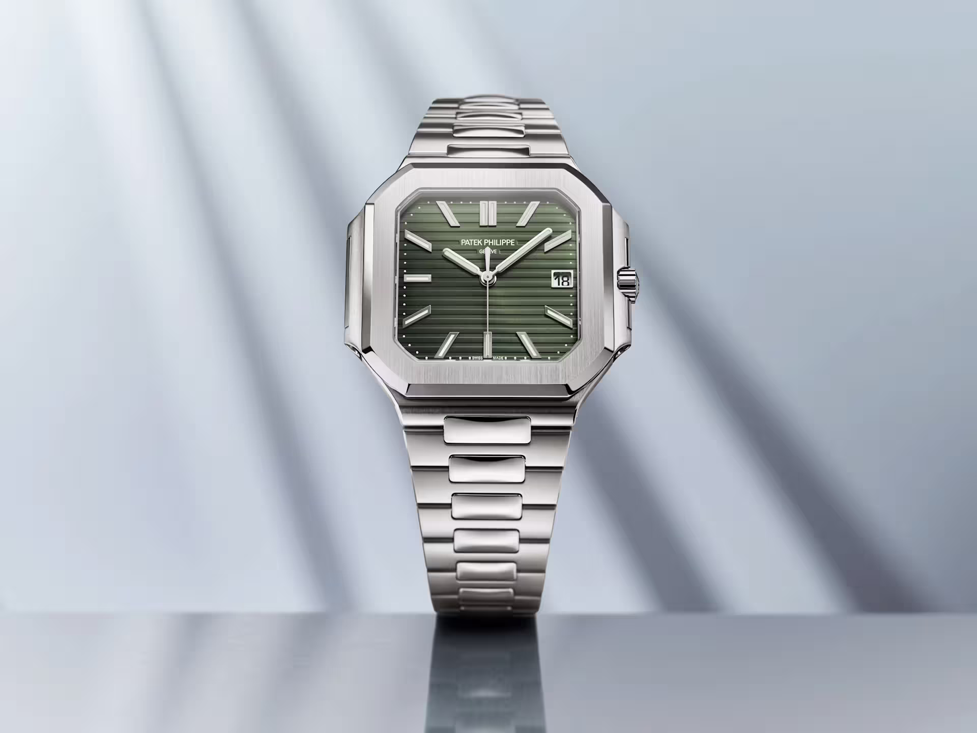 Patek Philippe Date. Sweep Seconds. — sfeerbeeld