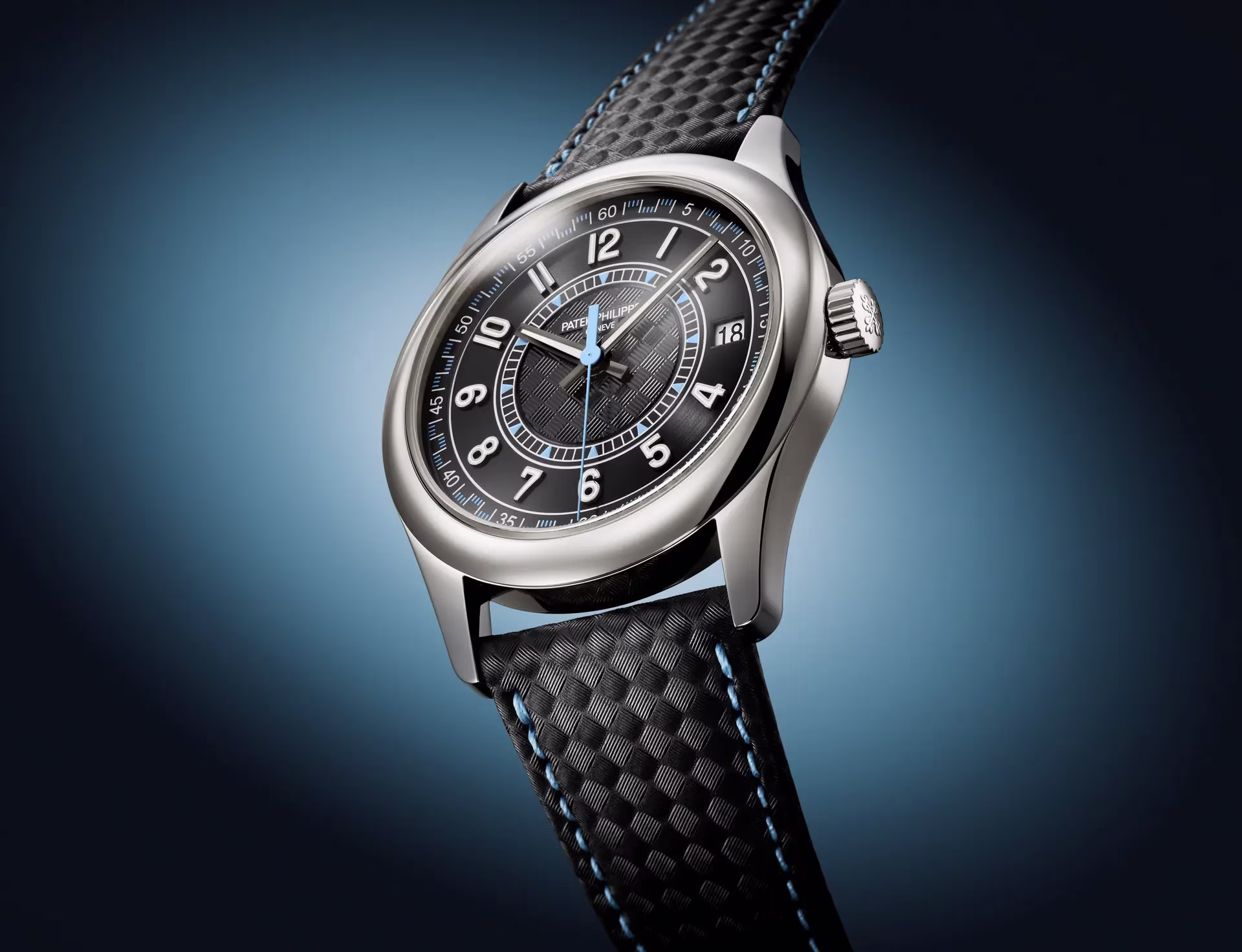 Patek Philippe Calatrava. Date. Sweep Seconds (Blue) — sfeerbeeld